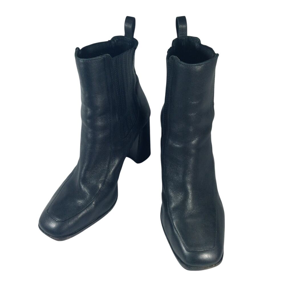 GIANNI BINI! BLACK GENUINE LEATHER NIPPED TOE, SLIP ON ANKLE BOOTS! SZ 9.5M